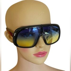 Oversized Shield Gradient Sunglasses Black Frame NWT Maximalist Beach Sunny